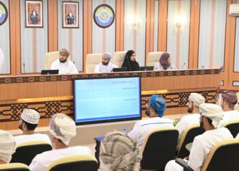 حلقة عمل حول تطوير قدرات المؤسسات الصغيرة والمتوسطة بمحافظة ظفار