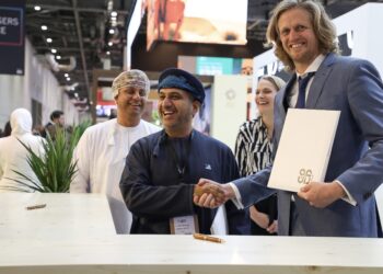 “زور عمان” يوقع اتفاقية شراكة مع” بريوتكت” لتوزيع الباقات السياحية وربطها بمحركات البحث والحجز العالمية