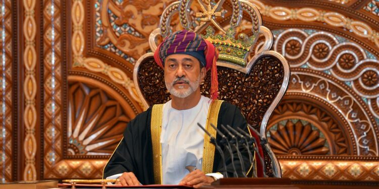 جلالة السلطان المعظم يفتتح دور الانعقاد السّنوي الأول للدورة الثامنة لمجلس عُمان
