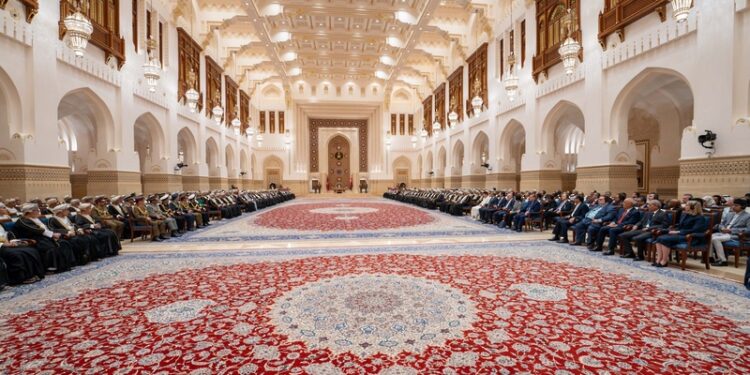 الأمين العام لمجلس الشورى : يؤكد أن الخطاب السامي يعد بمثابة خارطة طريق لملامح المرحلة المقبلة لسلطنة عُمان