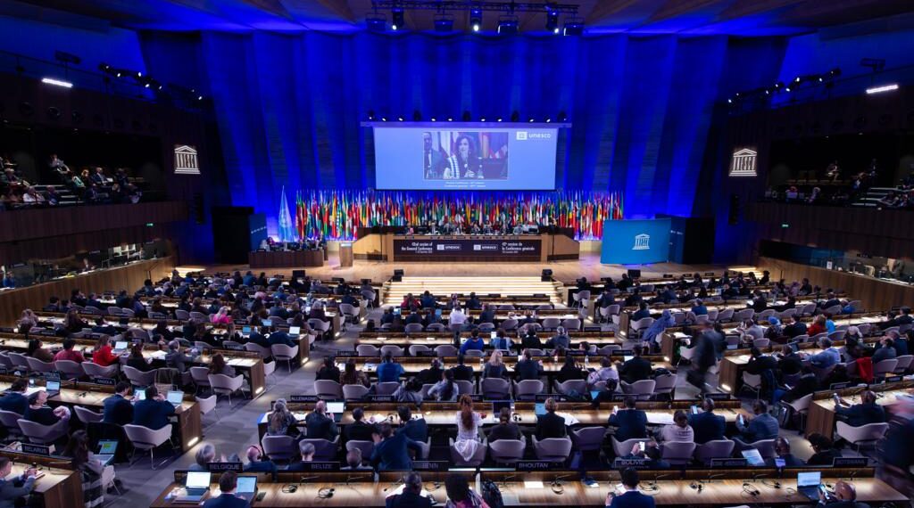 سلطنة عُمان‬⁩ تفوز بعضوية المجلس التنفيذي لليونسكو للفترة من 2023 إلى 2027م‏⁧‫