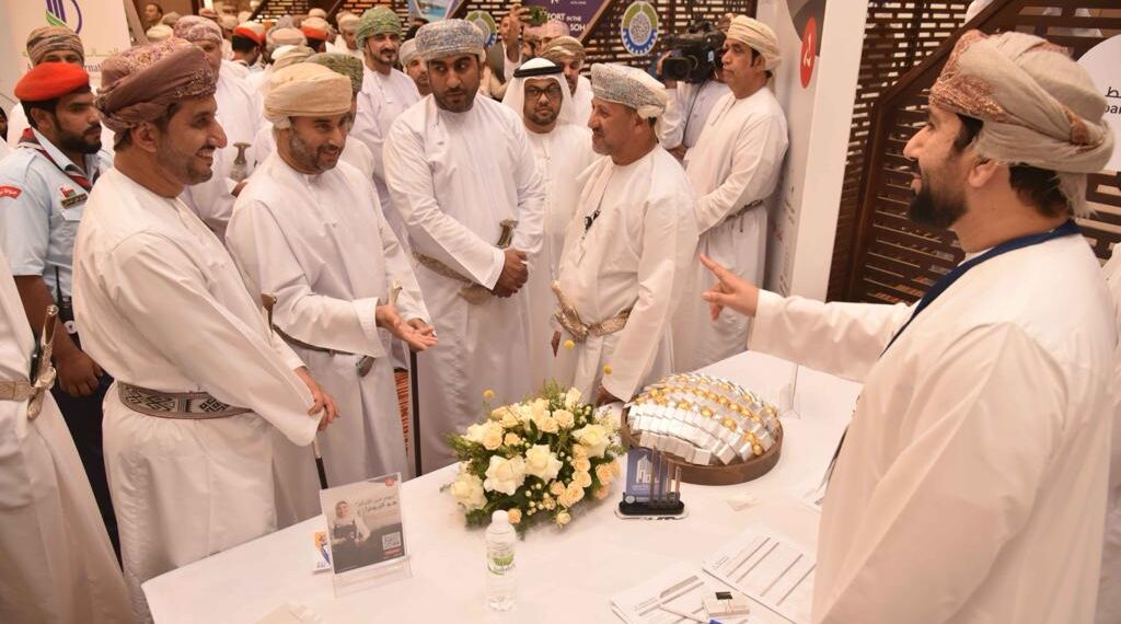وحدة “نجاحي” للصيرفة التجارية من بنك مسقط تستعرض التسهيلات المقدمة لروّاد الأعمال والمؤسسات الصغيرة والمتوسطة
