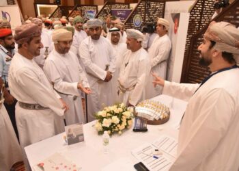 وحدة “نجاحي” للصيرفة التجارية من بنك مسقط تستعرض التسهيلات المقدمة لروّاد الأعمال والمؤسسات الصغيرة والمتوسطة