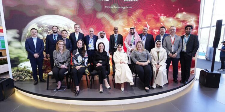 عمانتل في مقدمة الشركات المؤسسة لـ “مركز ابتكار الاستدامة” ضمن تحالف شركات الاتصالات الخليجية