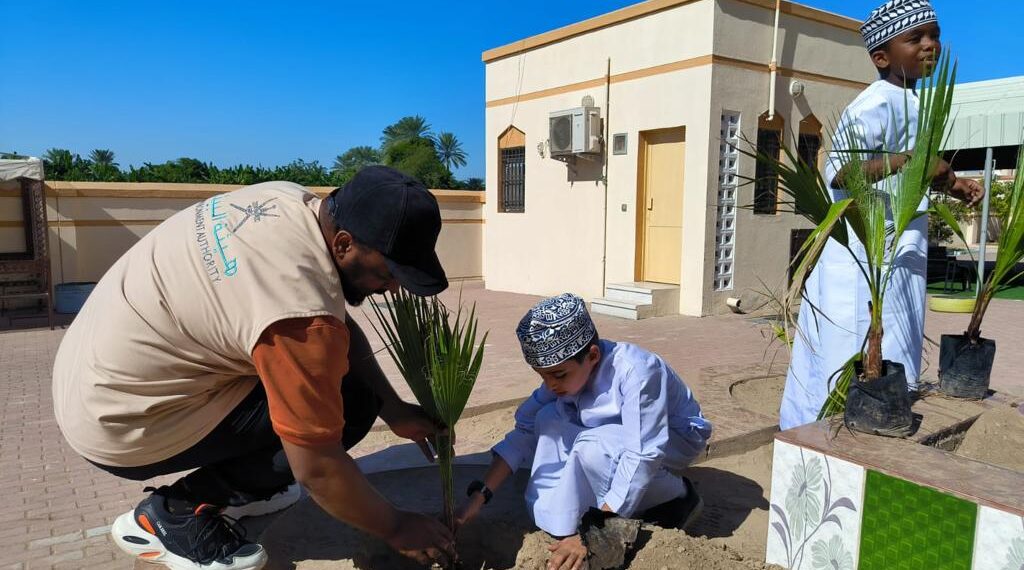 مركز البيئة بولاية السويق ينفذ فعاليات ثقافية بيئية متنوعة في ولايتي السويق و الخابورة