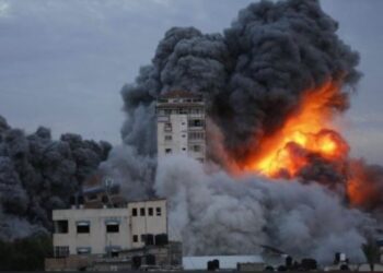 ‏سلطنة ⁧‫عُمان‬⁩ تعرب عن استنكارها الشديد لاستئناف قوات الاحتلال الإسرائيلي عدوانها على قطاع ⁧‫غزة