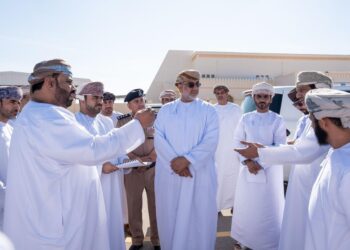محافظ شمال الشرقية يزور ولاية سناو ويطلع على مشاريعها التنموية