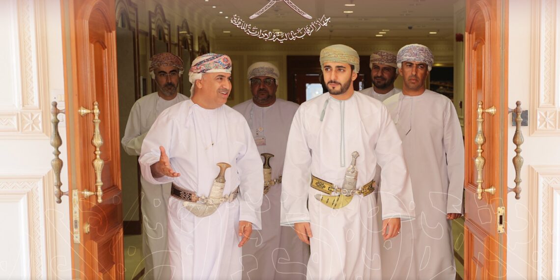 سمو السيد ذي يزين يزور جهاز الرقابة المالية والإدارية للدولة‬⁩