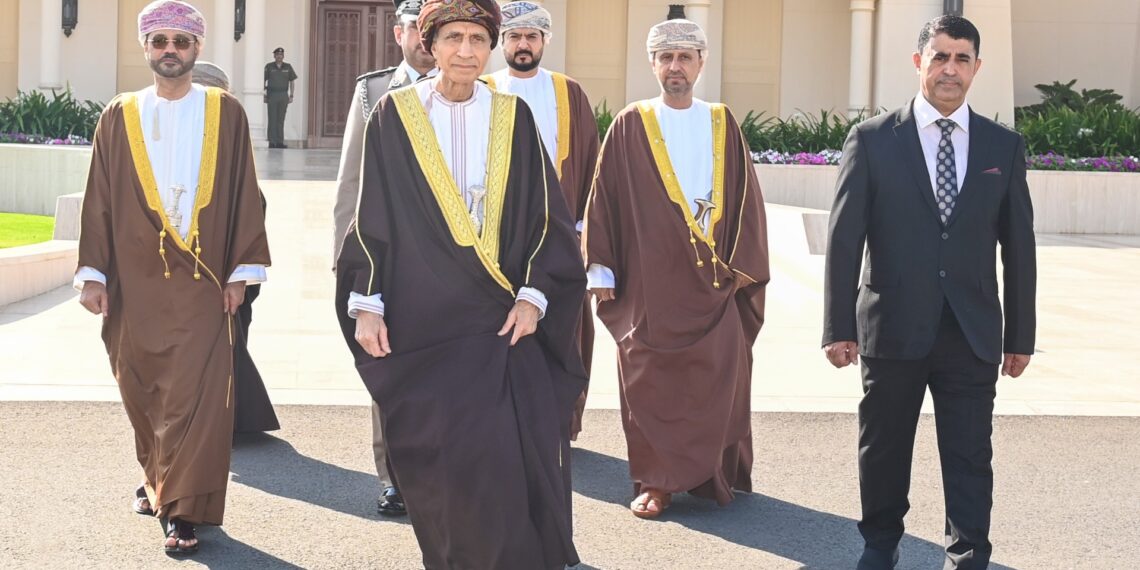 سُموّ السّيد فهد يتوجه إلى دولة قطر 1 سُموّ السّيد فهد يتوجه إلى دولة قطر