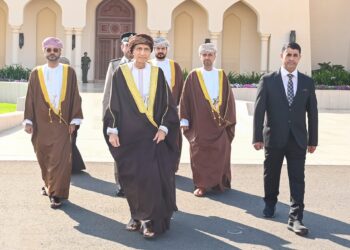 سُموّ السّيد فهد يتوجه إلى دولة قطر