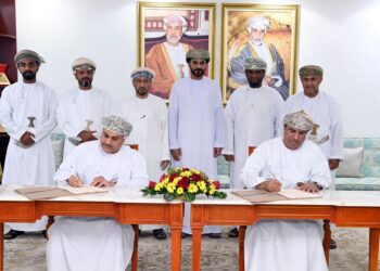 الثروة الزراعية توقّع على اتفاقيتين لتمويل مشروعي حقول العنب النموذجية وتربية الدواجن