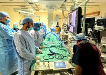 المستشفى السُّلطاني يُدشّن تقنية عالمية لعلاج اضطراب النبض الأذيني