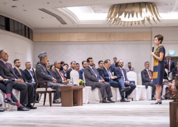 جلالةُ السُّلطان المعظم يطّلع على الجهود السنغافورية في الاستفادة من التكنولوجيا واستشراف المستقبل