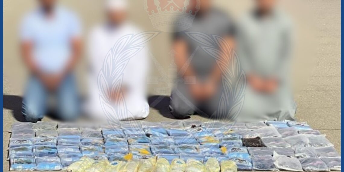 القبض على مواطن و 3 آسيويين حاولوا تهريب 70 كيلوجرامًا من مخدر الحيشيش