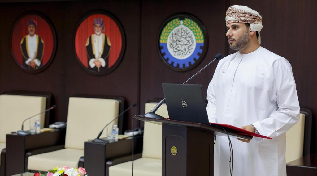 ندوة الفرص والتحديات في قطاع الثروة السمكية تناقش تعزيز الاستثمار ورفع القيمة المضافة تعلن وظائف شاغرة 1 ندوة الفرص والتحديات في قطاع الثروة السمكية تناقش تعزيز الاستثمار ورفع القيمة المضافة تعلن وظائف شاغرة
