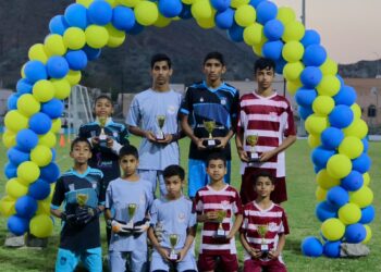 أكاديمية الوشيل الرياضية تستضيف أكاديمية الواعدين بعبري