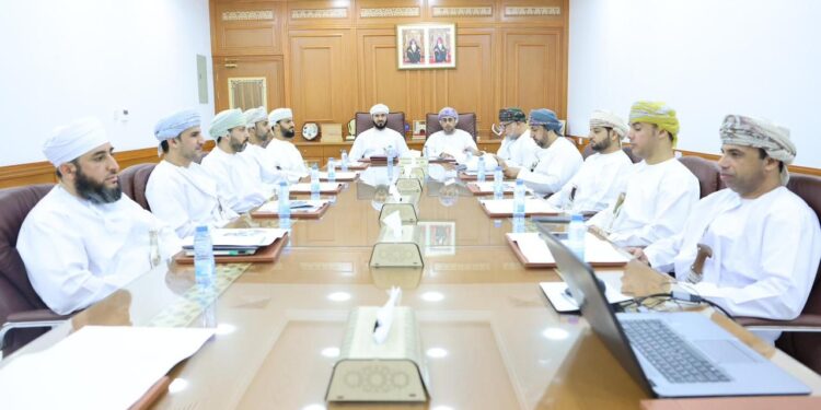 استعراض الخطط الاستراتيجية لوزارة والاوقاف والشؤون الدينية ومستهدفات رؤية عمان 2040 1 استعراض الخطط الاستراتيجية لوزارة والاوقاف والشؤون الدينية ومستهدفات رؤية عمان 2040