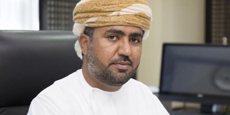 حظر تداول الأثاث المصنع من الإسفنج والأقمشة والملابس والمستعملة