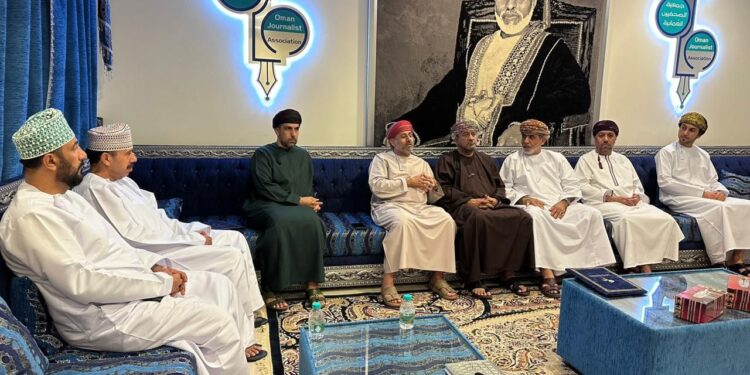 جمعية الصحفيين والاتحاد العماني لكرة القدم يتفقان على دعم المنتخب في كأسي آسيا والعالم