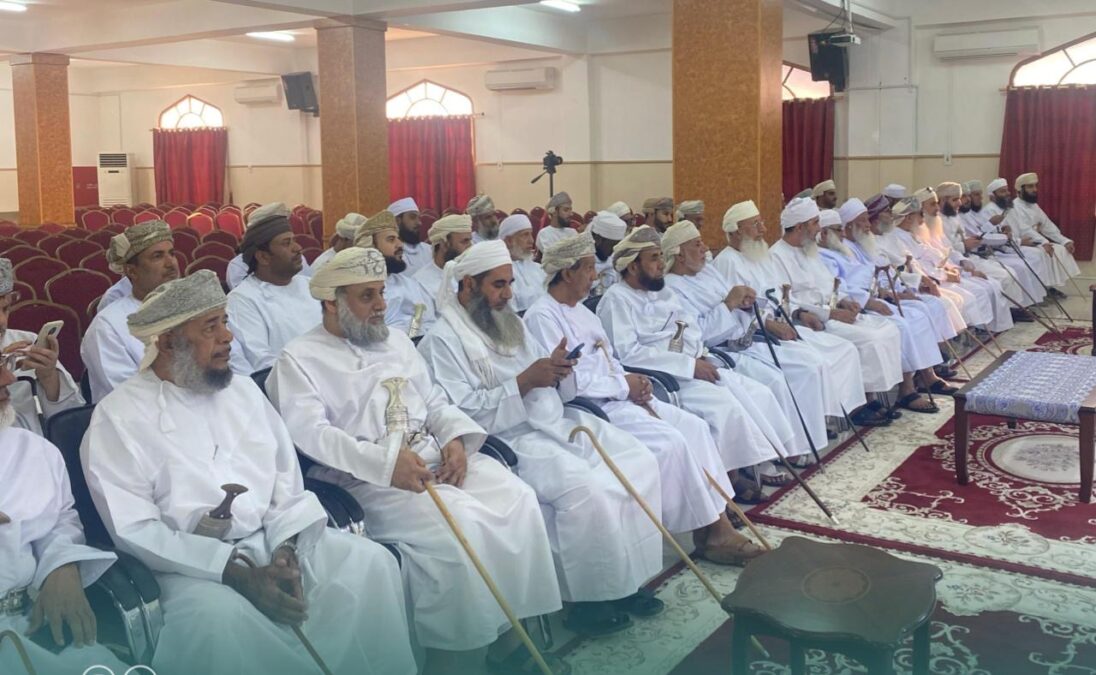 مجلس الخليلي للشعر يغرد في ولاية سناو 2 e505f54d 0217 49b6 81db d06ed6a96148