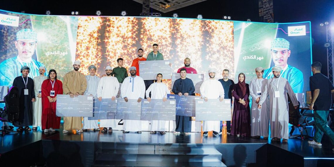 مشاركة واسعة من عشاق الألعاب الإلكترونية في بطولة عمانتللكرة القدم EA FC24