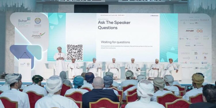 فعالياته تتواصل لليوم الثاني على التوالي.. منتدى صحار للاستثمار يبحث فرص وممكنات الاستثمار 1 فعالياته تتواصل لليوم الثاني على التوالي.. منتدى صحار للاستثمار يبحث فرص وممكنات الاستثمار