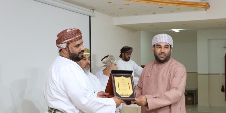 تكريم الداعمين للفعاليات والخدمات بولاية سناو