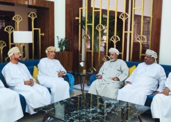 وفد من رجال الأعمال العمانيين يبدأ زيارته إلى مملكة البحرين