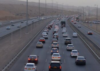 4 بالمائة ارتفاعٌ بالمركبات المسجلة بسلطنة عُُمان 