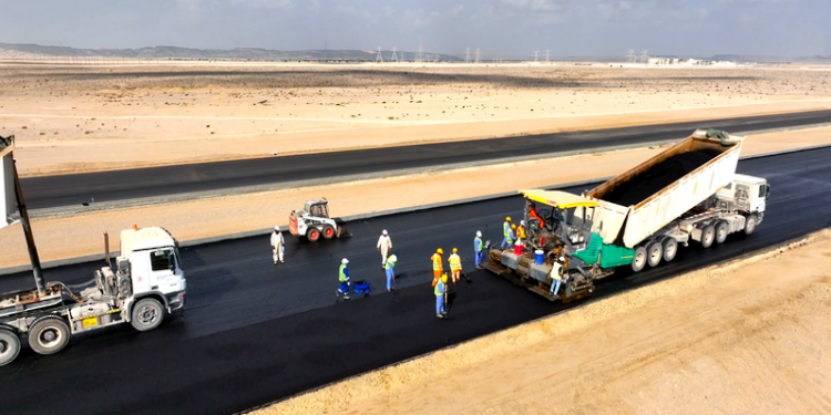 إنجاز أكثر من 34 بالمائة من أعمال الطريق الوطني 32 بالدقم