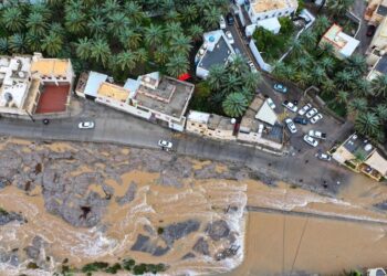 ولايات محافظة جنوب الباطنة تشهد أمطارا متفاوتة الغزارة