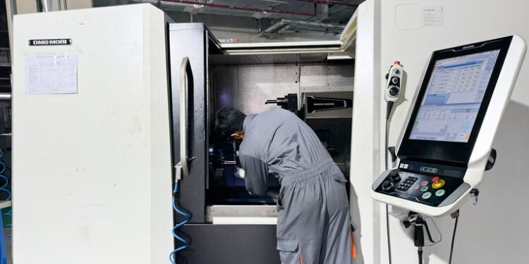 "مدائن" تُنمّي القطاع الصناعي بتقنيات الأتمتة والثورة الصناعية الرابعة 1 “مدائن” تُنمّي القطاع الصناعي بتقنيات الأتمتة والثورة الصناعية الرابعة