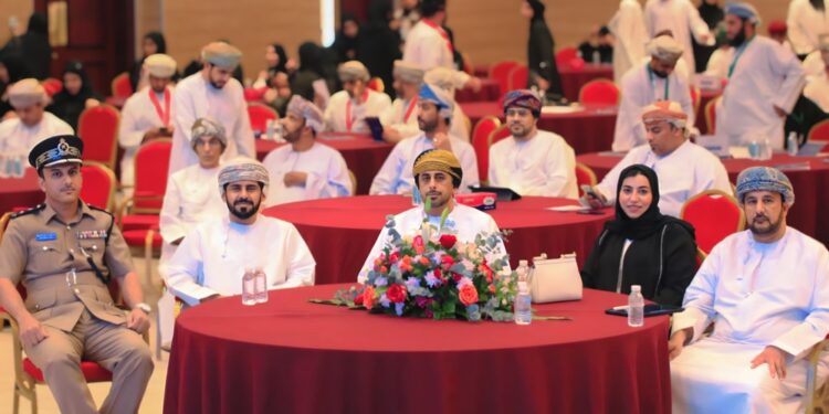 مناقشة التحديات والحلول التي تواجه رواد الأعمال في محافظة جنوب الباطنة