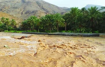 بدءًا من الأحد القادم.. تأثر أجواء سلطنة عمان بأخدود من منخفض جوي