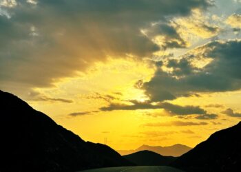 الجنة الأولى