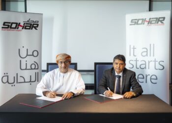 المنطقة الحرة بصحار توقع اتفاقية تأجير أرض لإنشاء مصنع إعادة تدوير بطاريات الرصاص الحمضية