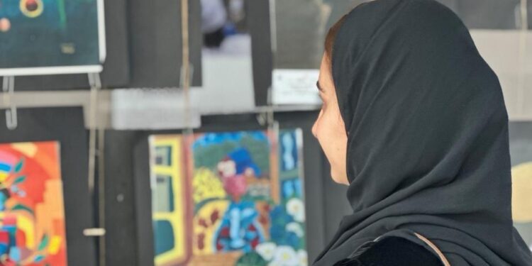 الخميس القادم.. مجموعة عزان بن قيس التعليمية تقيم معرضًا فنيًا للأعمال الخيرية في مسقط مول 1 الخميس القادم.. مجموعة عزان بن قيس التعليمية تقيم معرضًا فنيًا للأعمال الخيرية في مسقط مول