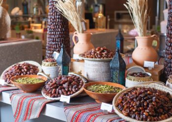 أجواء الشهر الفضيل في فندق جي دبليو ماريوت، مسقط: إفطار ساحر يجمع بين التقاليد والأناقة