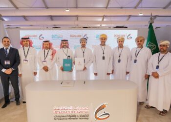 الشركة العمانية للنطاق العريض توقع برنامج تعاون مع شركة ضوئيات المتكاملة للإتصالات وتقنية المعلومات السعودية