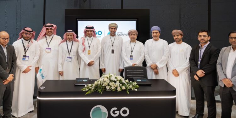 داتا بارك و شركة GO Telecom توقعان اتفاقية لتعزيز الشراكة الاستراتيجية 1 داتا بارك و شركة GO Telecom توقعان اتفاقية لتعزيز الشراكة الاستراتيجية