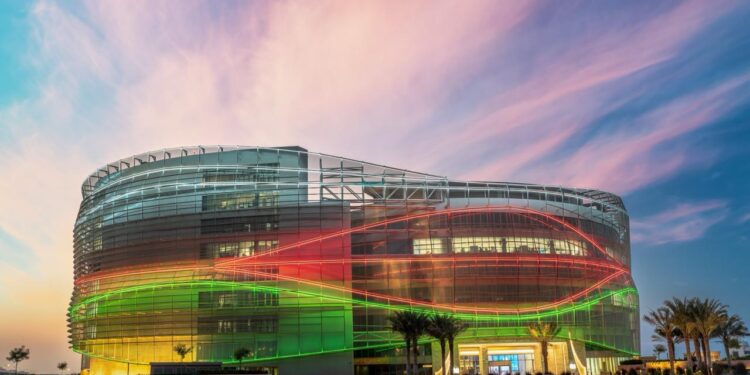 نمو إيرادات مجموعة عمانتل بنسبة 9.7٪ خلال عام 2023 1 نمو إيرادات مجموعة عمانتل بنسبة 9.7٪ خلال عام 2023