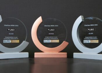 الشركة العامة للسيارات (فوسو عُمان) تحصد العديد من الجوائز المرموقة في برنامج إليت كلاس من شركة دايملر للشاحنات والباصات