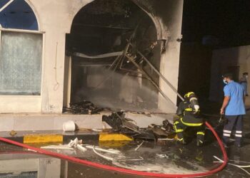 إخماد حريق شب في محل تجاري ⁧‫بخصب دون تسجيل إصابات