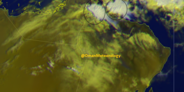 تحرك الخلايا الرعدية الماطرة شرقاً باتجاه سواحل شمال الباطنة والبريمي وأجزاء من مسندم