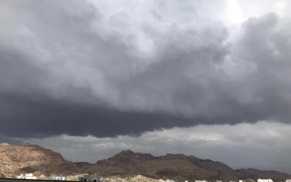 انتشار وامتداد السحب الركامية وهطول أمطار متفاوتة الغزارة على معظم المحافظات 1 انتشار وامتداد السحب الركامية وهطول أمطار متفاوتة الغزارة على معظم المحافظات