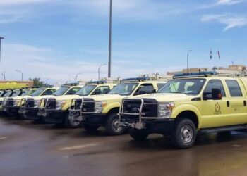 الدفاع المدني يتعامل مع 14 بلاغ احتجاز خلال الحالة الجوية