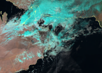 استمرار تدفق وتشكل السحب الركامية وهطول أمطار متفاوتة الغزارة على عدد من الولايات