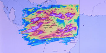 هيئة الطيران المدني تؤكد استمرار تأثير الحالة الجوية حتى يوم غد