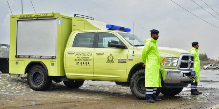 ‏فرق الإنقاذ تستجيب‬⁩ لبلاغين حول احتجاز أشخاص في أودية بالبريمي
