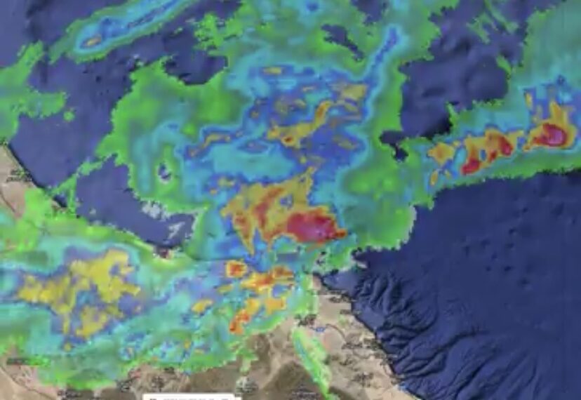 هطول أمطار متفاوتة الغزارة مصحوبة برياح هابطة نشطة على 5 محافظات 1 هطول أمطار متفاوتة الغزارة مصحوبة برياح هابطة نشطة على 5 محافظات